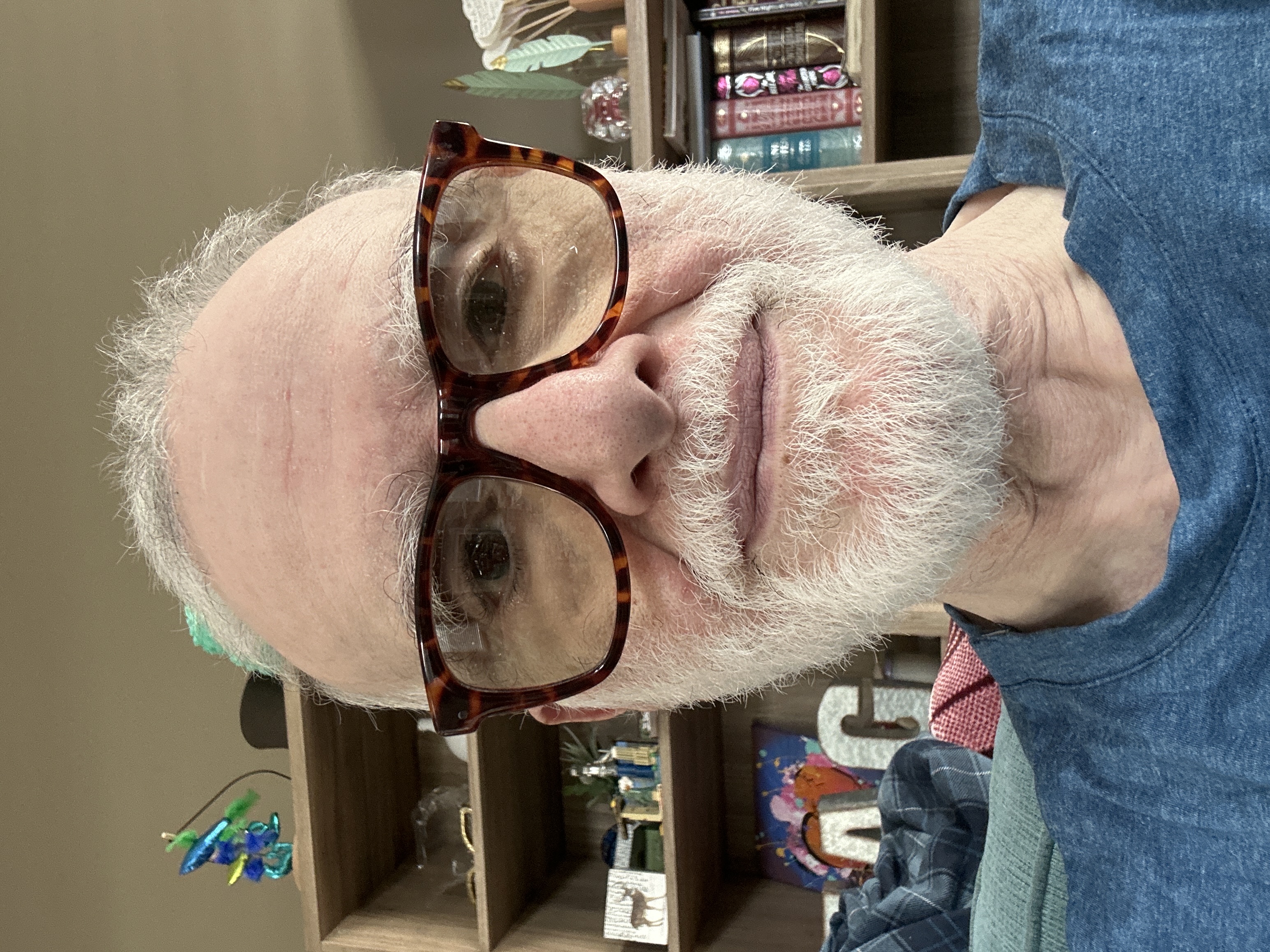 صورة عبد المحسن صالح عبد الرحمن محمد الحيدر